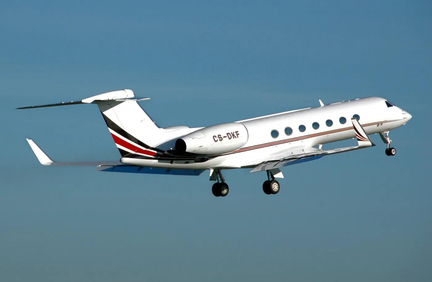 Falcon 900LX