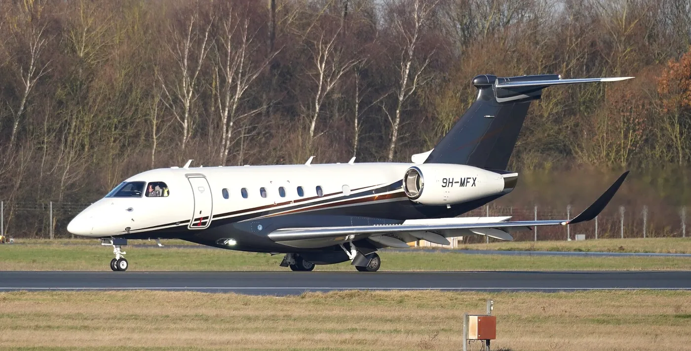 Falcon 900LX — photo 2